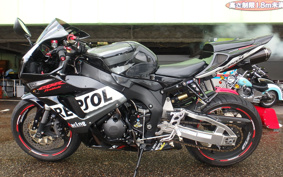 HONDA CBR1000RR 2006 SC57