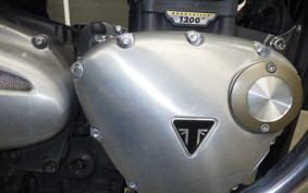 TRIUMPH BONNEVILLE T120 2019