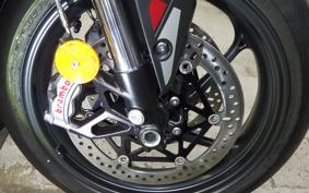 TRIUMPH STREET TRIPLE RS 2026