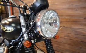 TRIUMPH  TRIUMPH  STREET  TWIN  2021 DAD74G