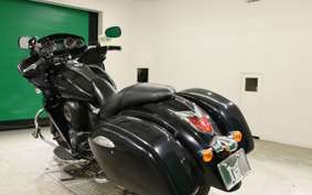 KAWASAKI VULCAN 1700 CUSTOM 2015