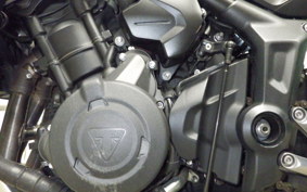 TRIUMPH TRIDENT 660 2023