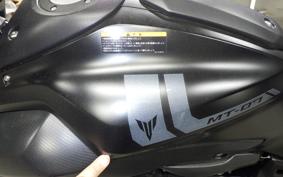 YAMAHA MT-07 2017 RM07J
