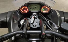 HONDA NM4 VULTUS -01 RC82