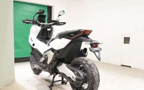 HONDA X-ADV 750 2025 RH21