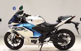 YAMAHA YZF R-3 2025 RH25J