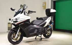 APRILIA SRV850 2013