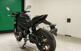 HONDA CB650R E-Clutch 2025 RH17