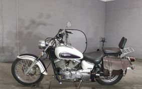 YAMAHA DRAGSTAR 250 VG02J