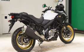 SUZUKI Vストローム650XTA 2023 C733M