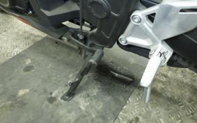 HONDA CBR650R E-Clutch 2025 RH17