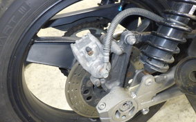 KAWASAKI ZRX400 2005 ZR400E