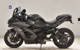 KAWASAKI NINJA H2 SX 2018 ZXT02A