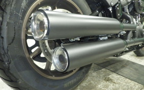 HARLEY FXLRS1870 2021