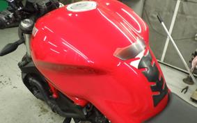 DUCATI MONSTER 821 2015