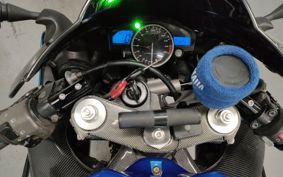 YAMAHA YZF-R1 2005 RN13