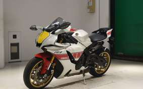 YAMAHA YZF-R1 2022