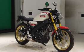 YAMAHA XSR155 2013
