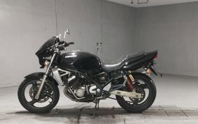 SUZUKI GSX250 ZR250C