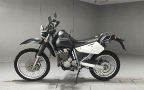 SUZUKI DJEBEL250XC SJ45A