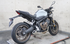 HONDA CB650R E-Clutch 2024 RH17