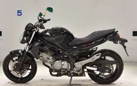 SUZUKI ｸﾞﾗﾃﾞｨｳｽ650A 2013