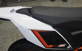 KTM 690 SMC R 2017