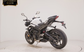 TRIUMPH STREET TRIPLE R 2026
