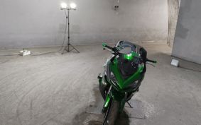 KAWASAKI NINJA 1000 ZXT00W