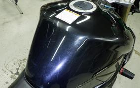 SUZUKI GSR750 2012