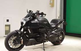 DUCATI DIAVEL 2015