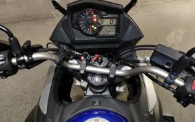 SUZUKI DL650 ( V-Strom 650 ) C733M