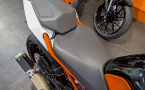 KTM 125 DUKE JPA40