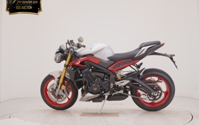 TRIUMPH STREET TRIPLE RX 2026