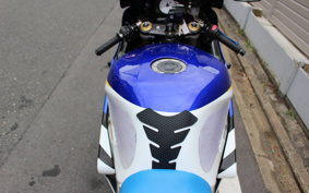 SUZUKI GSX-R1000 2001 GT74A