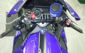 YAMAHA YZF-R1 2018