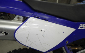 YAMAHA TT250R 2024 4GY