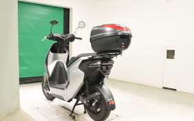 HONDA EM1 e: EF16