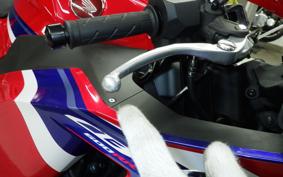 HONDA CBR600RR 2025