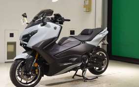 YAMAHA T-MAX 560 2025 SJ21J