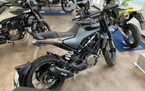 HUSQVARNA Svartpilen 2024