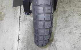 HUSQVARNA SVARTPILEN 125 2004