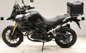 SUZUKI Vｽﾄﾛｰﾑ1000A 2016 VU51A