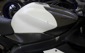 YAMAHA YZF-R1