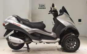 PIAGGIO MP3 250