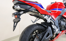 HONDA CBR600RR ABS 2025 PC40