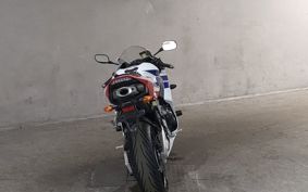 HONDA CBR600RR 2015 PC40