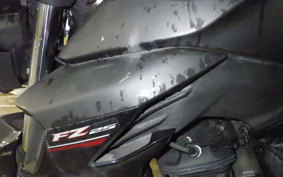 YAMAHA FZ25