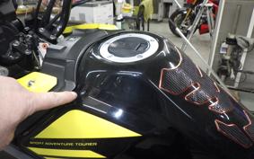 SUZUKI Vｽﾄﾛｰﾑ250