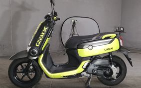 YAMAHA  CUBIC SU SEE1